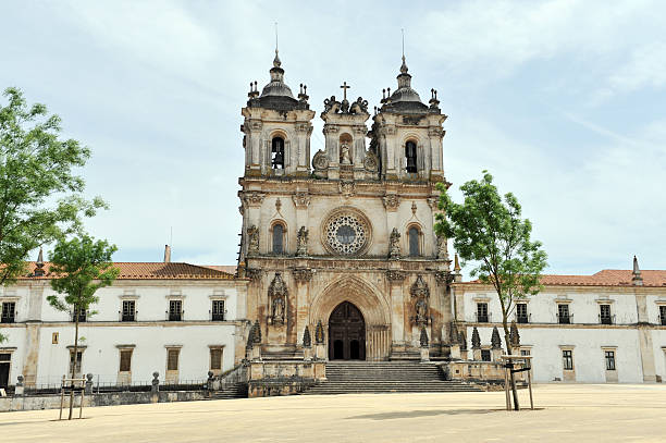 Monastery of Santa Maria Medieval Cistercian monastery in Alcobaça,Portugal alcobaca photos stock pictures, royalty-free photos & images