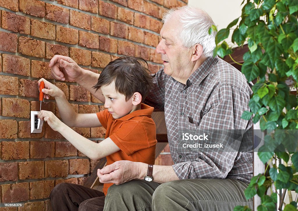 おじいちゃんと孫 - 祖父のロイヤリティフリーストックフォト