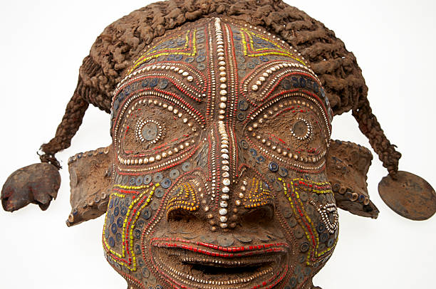 istock African mask isolated on white background 182863025