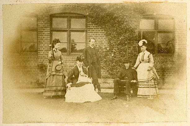 istock Victorian Family and Friends 182863712