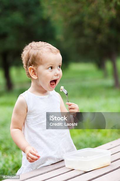 Abendessen Aufenthalt Stockfoto und mehr Bilder von 2-3 Jahre - 2-3 Jahre, Abnehmen, Auge