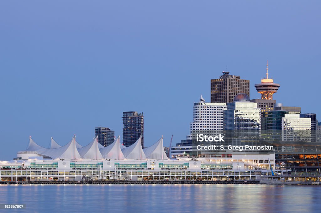 Horizonte de Vancouver - Foto de stock de Canada Place royalty-free