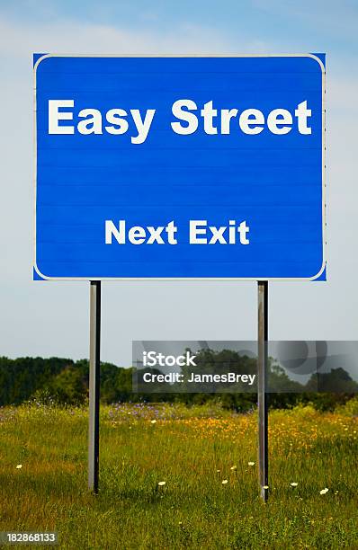 Strada Di Prossima Uscita Easy Street - Fotografie stock e altre immagini di Affari - Affari, Aspirazione, Autostrada