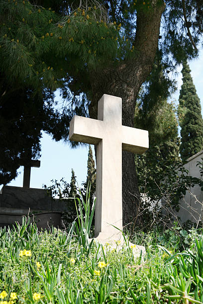 istock Cross at the cemetery 182868723