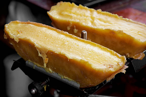 раклетт chese - raclette cheese стоковые фото и изображения