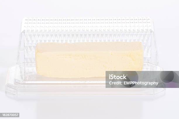 Masło W Danie - zdjęcia stockowe i więcej obrazów Masło - Masło, Neutralne tło, Patyk - część rośliny