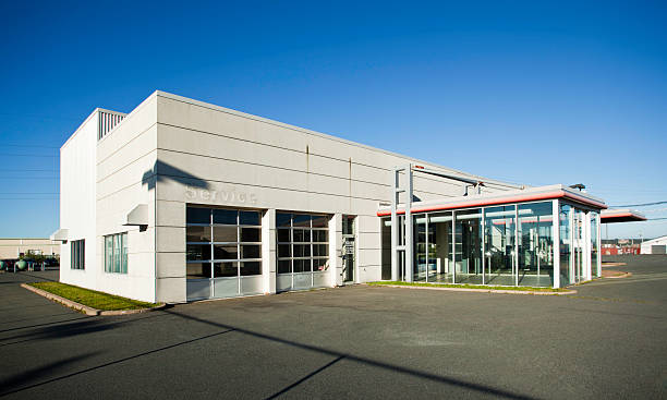 istock Abandoned Car Dealership 182870560