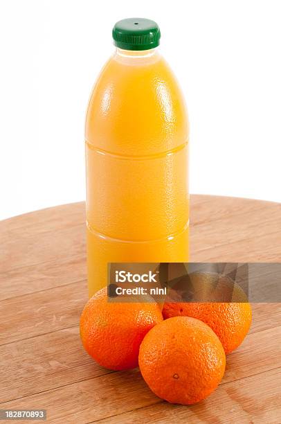 Obst Saft Und Orangetönen Stockfoto und mehr Bilder von Farbbild - Farbbild, Fotografie, Frische
