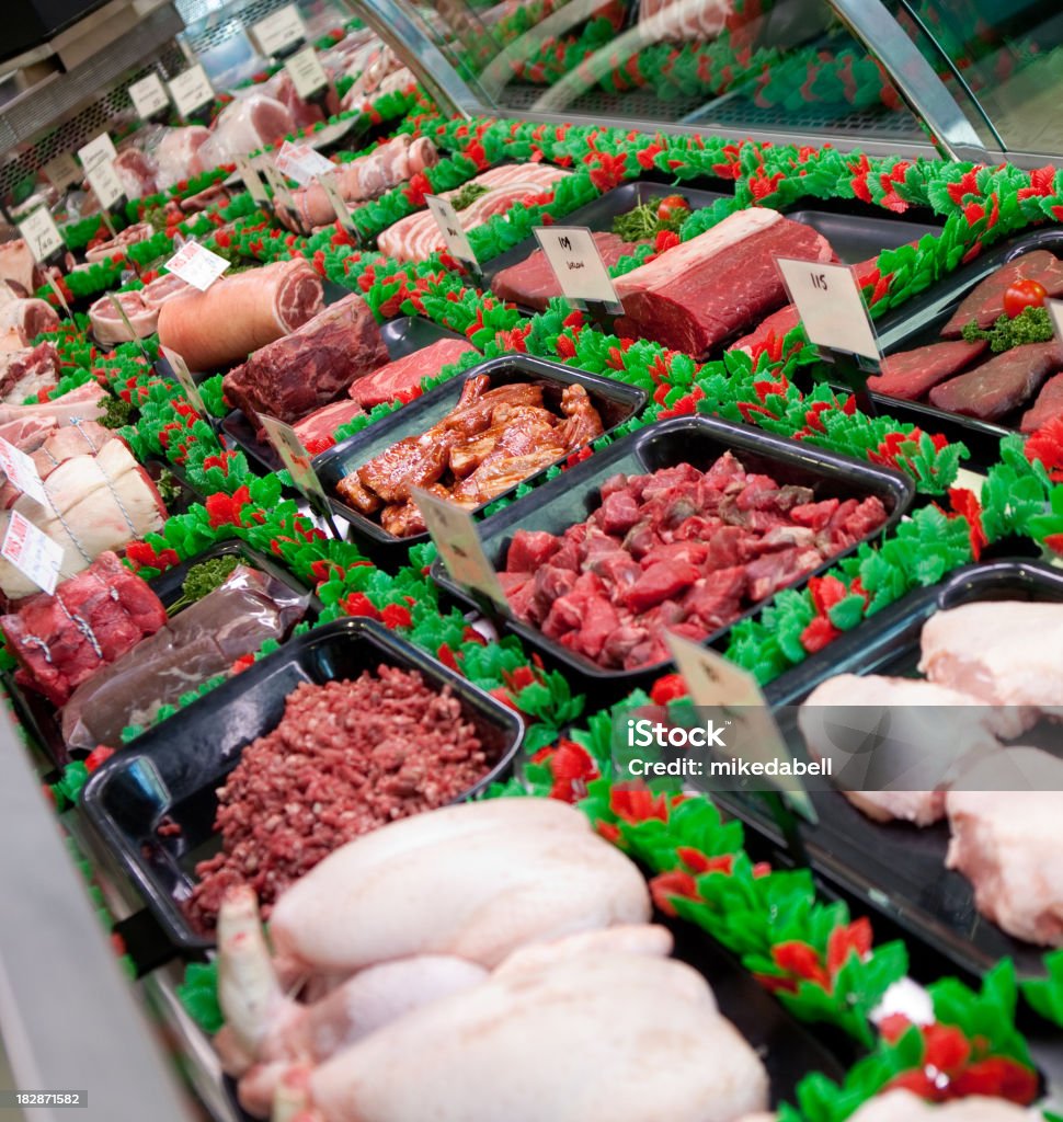 다양한 육류 있는 butchers 쇼핑하다 - 로열티 프리 0명 스톡 사진