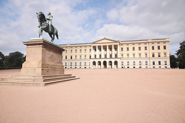 istock Royal Palace in Oslo Norway 182872172