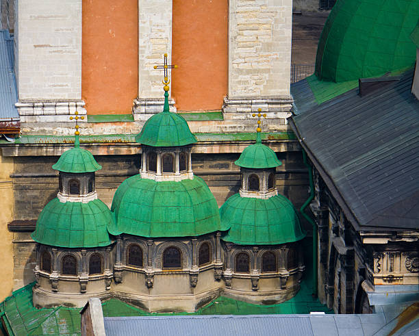 dormition o chiesa dell'assunzione. - lvov dome summer light foto e immagini stock