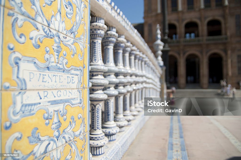 Detalhe da ponte, na Plaza de Espana Sevilha - Foto de stock de Andaluzia royalty-free