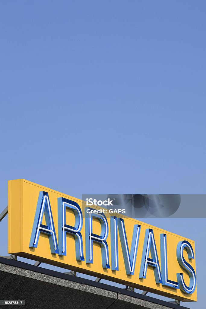 Melden Sie sich bei Ankunft am Flughafen - Lizenzfrei Ankunft Stock-Foto