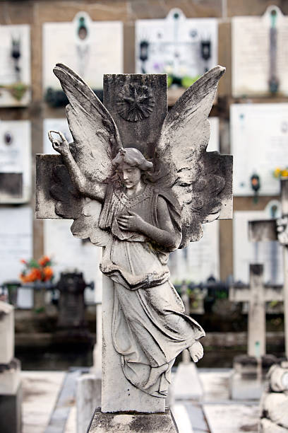 istock Stone Angel in Cemetery Italy 182880001