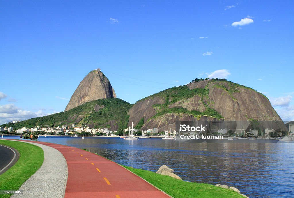 Rower Ścieżka przed Sugarloaf Kołyszą Formę - Zbiór zdjęć royalty-free (Rio de Janeiro)