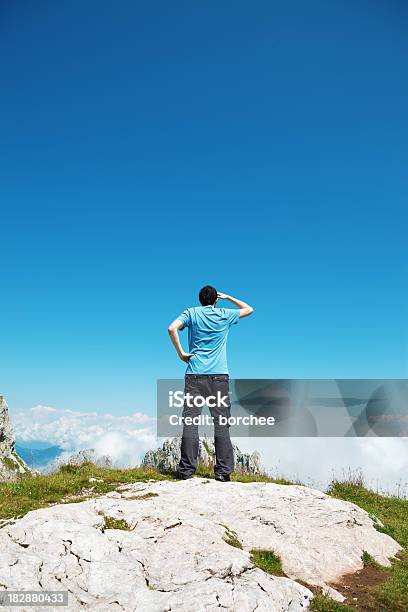 Auf Die Berge Stockfoto und mehr Bilder von Im Freien - Im Freien, Männer, Nur Männer