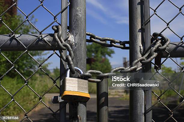 Gesperrt Gate Stockfoto und mehr Bilder von Arbeitslosigkeit - Arbeitslosigkeit, Abwesenheit, Architektonisches Detail