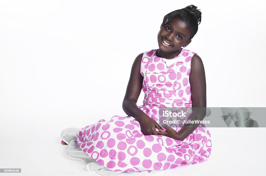 Симпатичные афро-американских девочка - Стоковые фото Африканская этническая группа роялти-фри