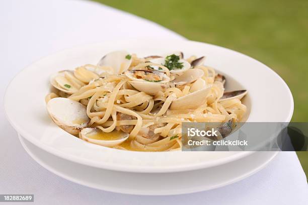 Linguine Vongole Stockfoto und mehr Bilder von Linguini - Linguini, Muschel - Meeresfrüchte, Feinschmecker-Essen