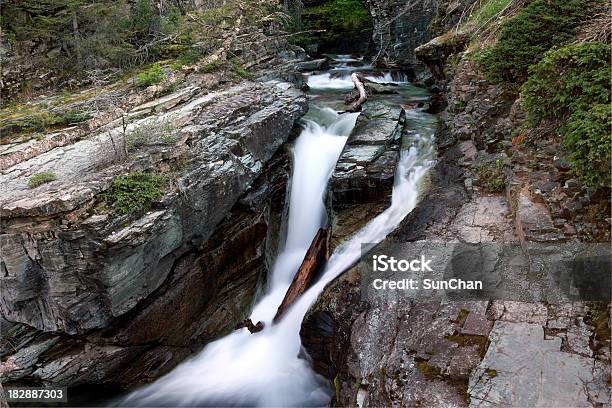 Sunrift Creek - zdjęcia stockowe i więcej obrazów Fotografika - Fotografika, Góra, Horyzontalny