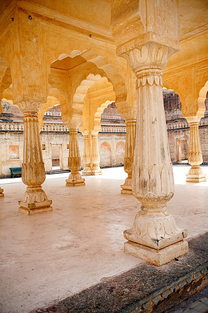 내부 보기 암베르 포트 palace의 jaipur, rajasthan - jaipur amber fort column amber palace 뉴스 사진 이미지