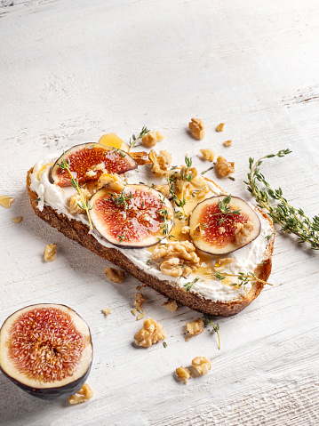Fig, Honey, Cheese, Thyme, Food and drink, Gourmet, Sandwich, Antipasto, Appetizer, Toasted Bread, Breakfast, Bruschetta, Walnuts