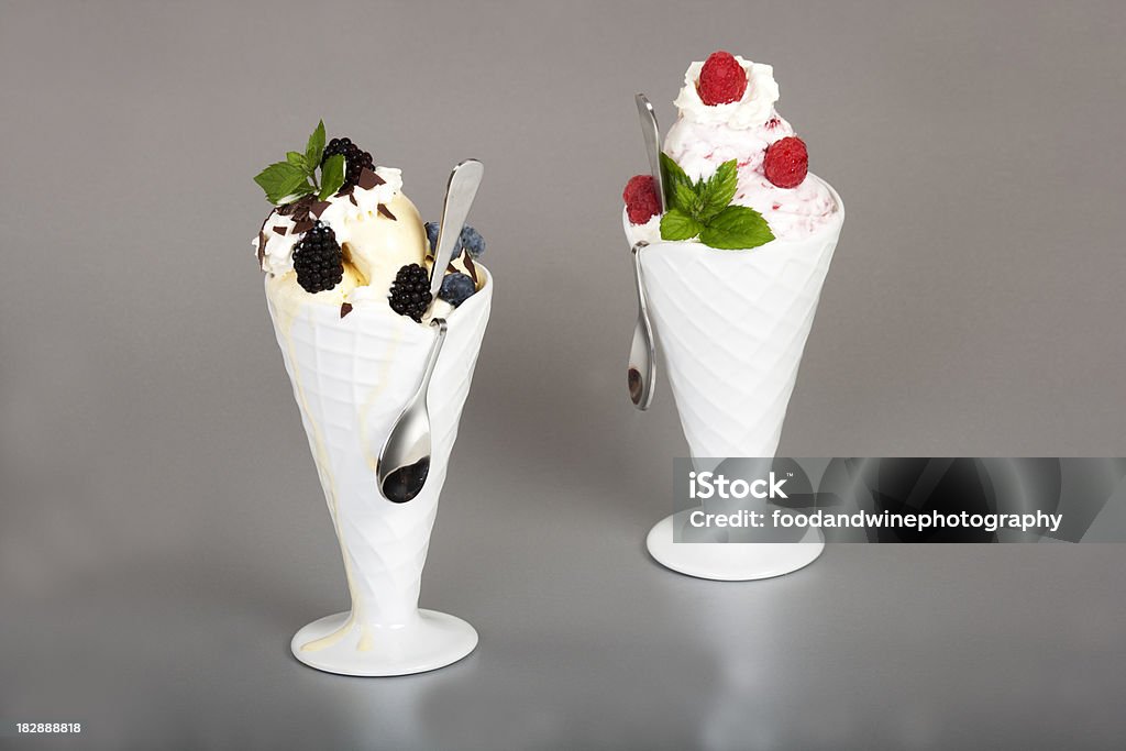 Coppa gelato - Foto stock royalty-free di Cibi e bevande