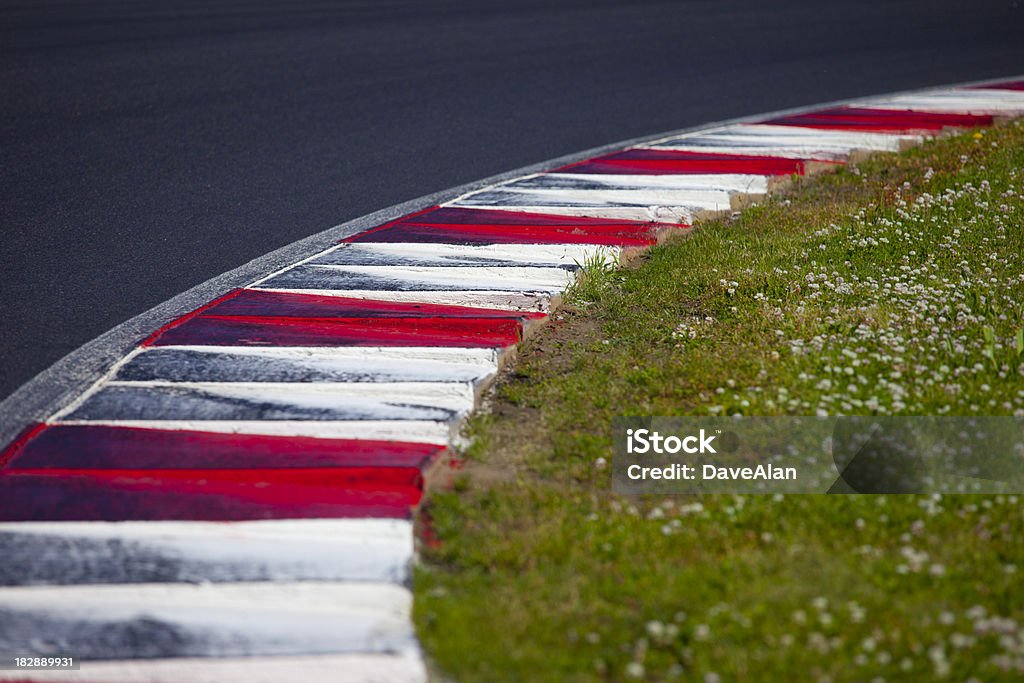 FIA trottoir angle - Photo de Blanc libre de droits