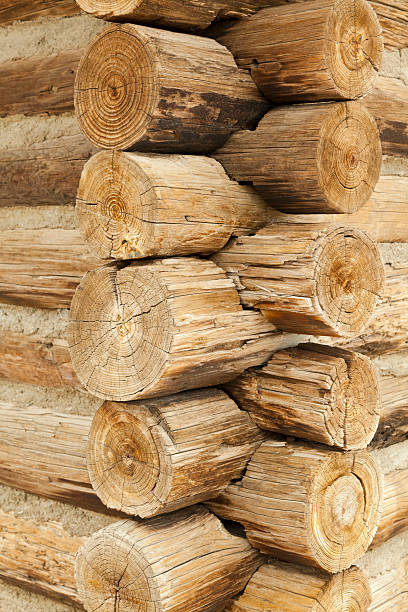 istock Log Cabin Corner, Close-up, Building Exterior 182890396