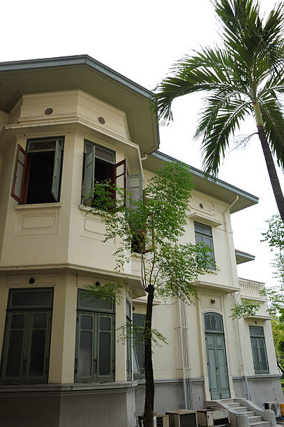 istock Palace in Bangkok 182891356