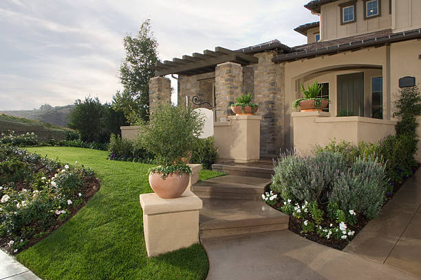 istock Home Exterior House Design Landscaping 182891613