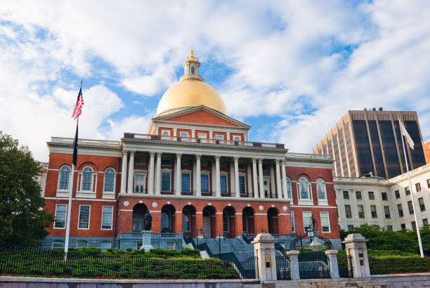 istock Massachusetts State House located in Boston, MA 182892165