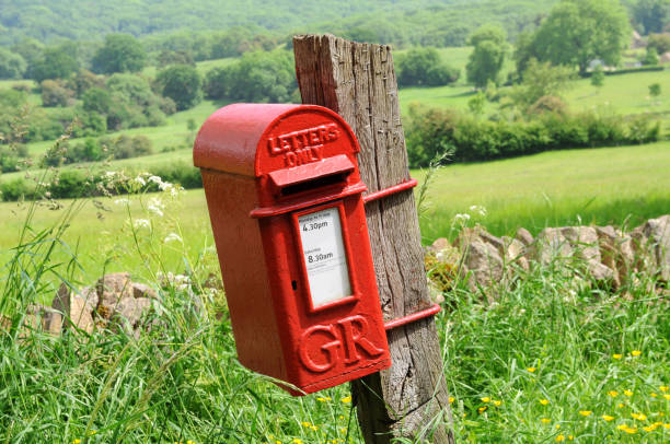 istock Mailbox in countryside of England 182894643