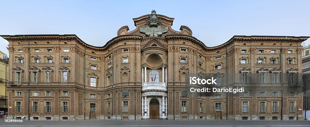 Torino palace (Palazzo Carignano - Foto stock royalty-free di Palazzo Reale
