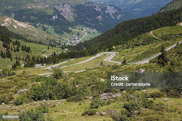 Foto de A Itália E As Montanhas Dolomitas Itália e mais fotos de stock de 2000-2009 - 2000-2009, Alpes europeus, Cordilheira
