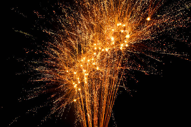 фейерверк - firework display traditional festival bomb explosive стоковые фото и изображения