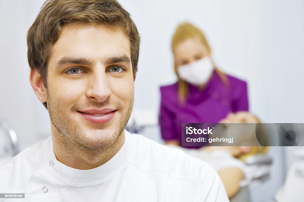 Besuchen Sie den Zahnarzt-Chirurgie - Lizenzfrei Allgemeinarztpraxis Stock-Foto