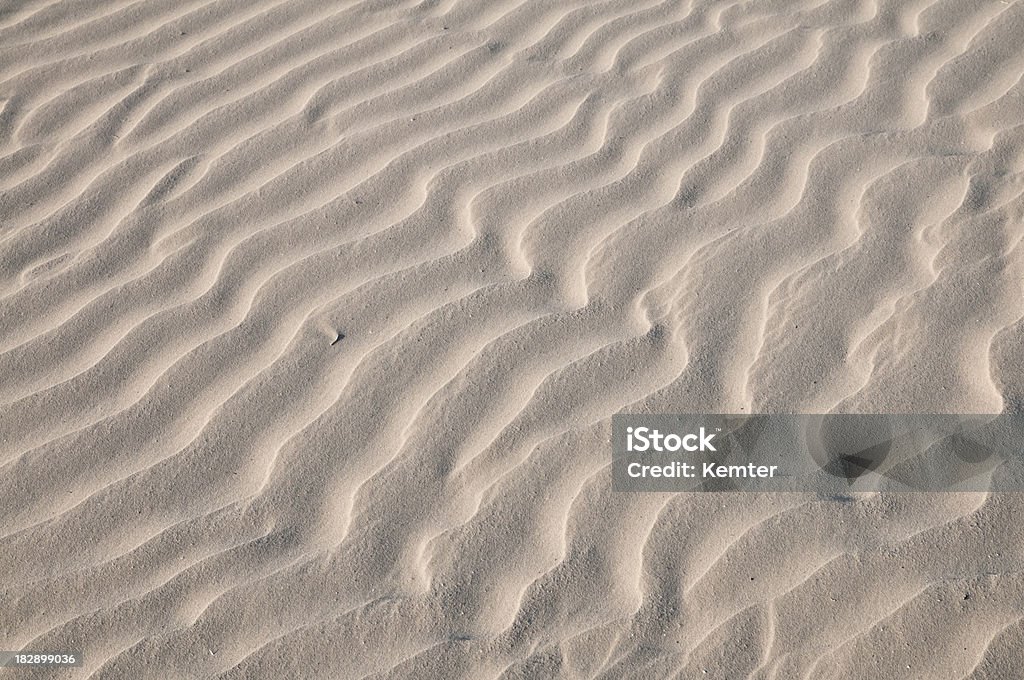 Fondo de naturaleza-patrón en la arena de la playa - Foto de stock de Abstracto libre de derechos
