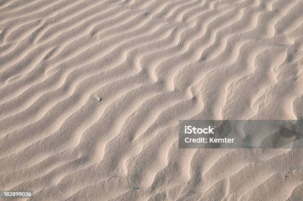 Природа Фонрисунком В Песок — стоковые фотографии и другие картинки Абстрактный - Абстрактный, Без людей, Верхний ракурс
