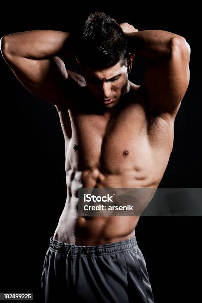 Modelo De Fitness - Fotografias de stock e mais imagens de Adulto - Adulto, Atleta, Beleza
