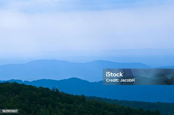 Blue Ridge Mountains Stockfoto und mehr Bilder von Anhöhe - Anhöhe, Appalachen-Region, Baum