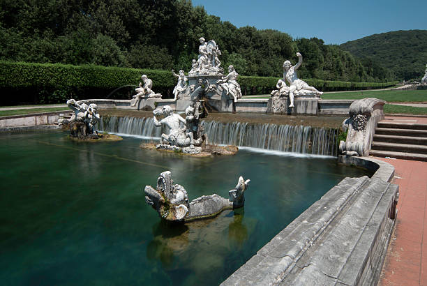 istock Fountains in the Royal Palace 182901405
