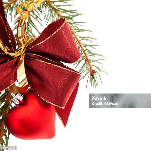 Decoración De Navidad Pine Branch Foto de stock y más banco de imágenes de Adorno de navidad - Adorno de navidad, Aguja - Mercería, Aguja - Parte de planta
