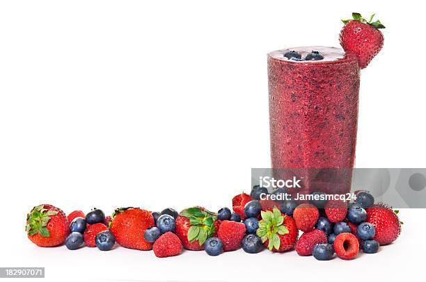 Berry Smoothie - zdjęcia stockowe i więcej obrazów Smoothie - Smoothie, Trzy obiekty, Bez ludzi