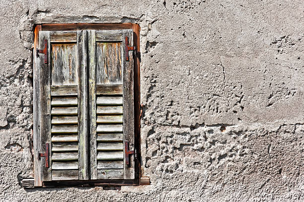istock Alpine Ruined Wooden Window, Dolomites 182907501