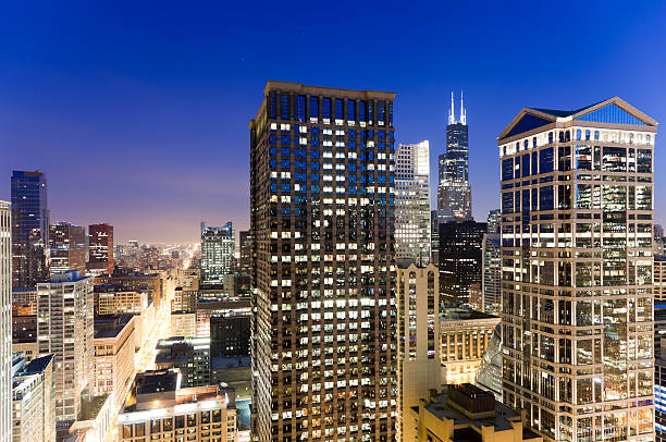 istock Aerial View of the Chicago Loop at Twilight 182907693