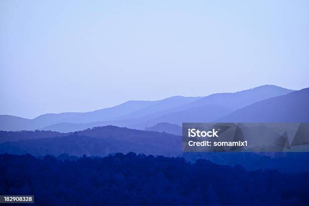 Photo libre de droit de Montagnes Blue Ridge En Géorgie banque d'images et plus d'images libres de droit de Blue Ridge Parkway - Appalaches - Blue Ridge Parkway - Appalaches, Géorgie - Etats-Unis, Appalaches