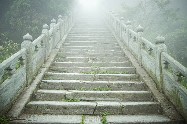 escaliers menant au paradis - hubei province photos et images de collection