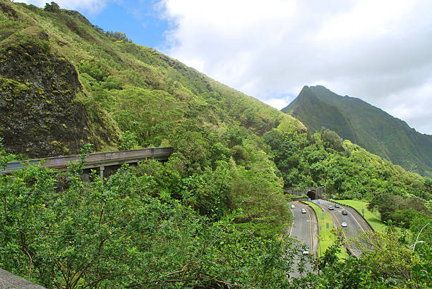 istock Nuuanu Pali Highway, Oahu 182908571