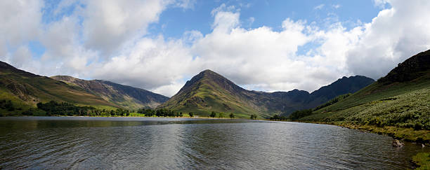istock Lake Buttermere & Fleetwith Pike 182908691
